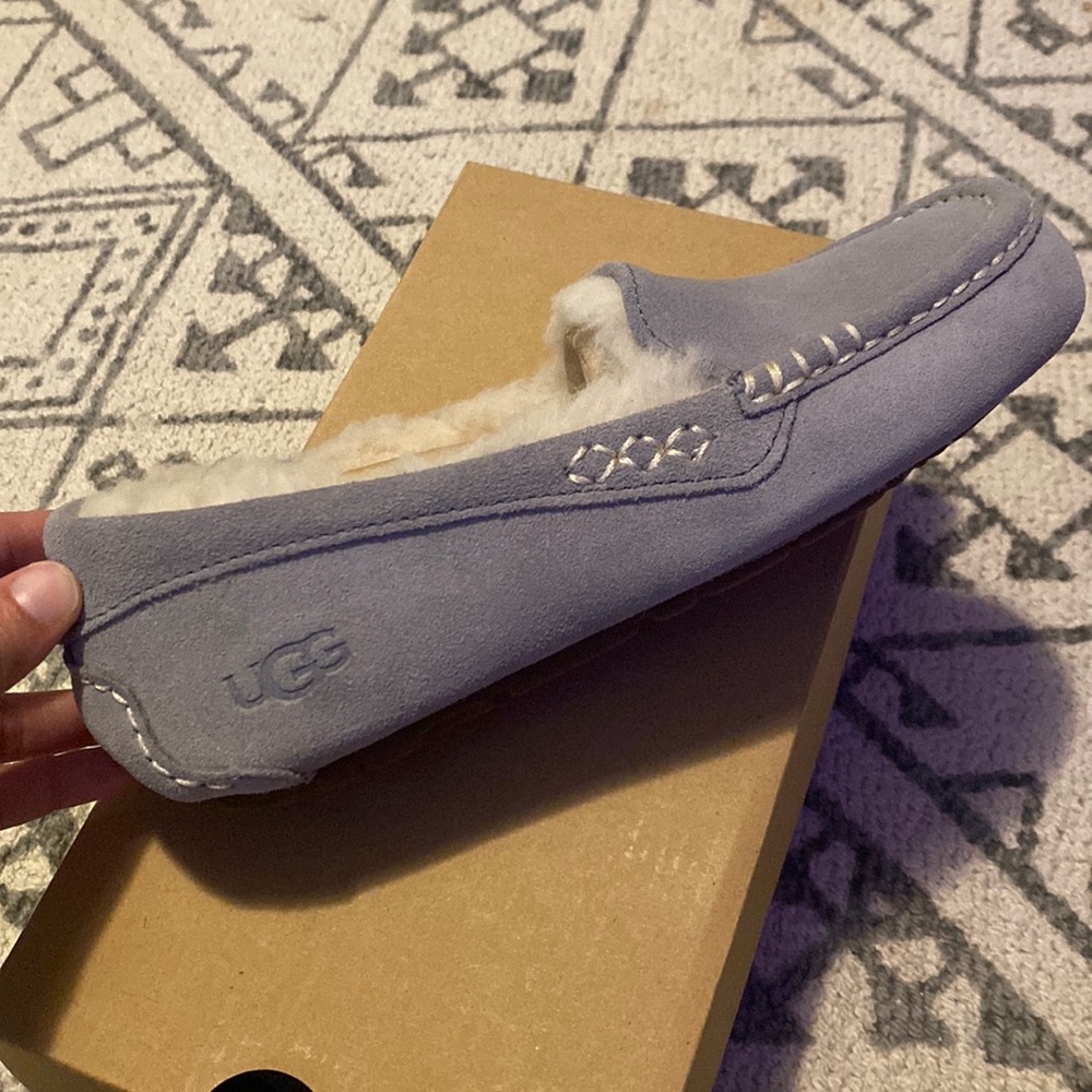 Ugg Ansley slippers gray size 5 women’s NWT
